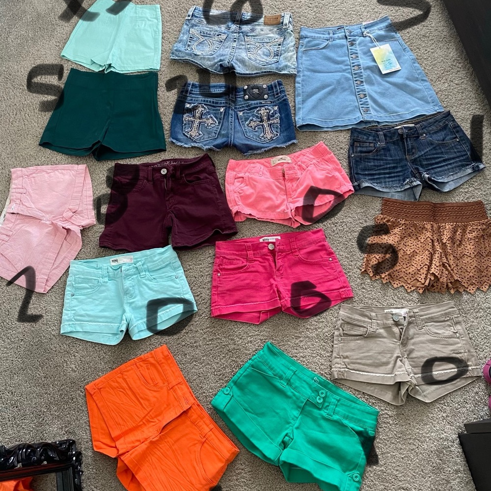 Tops shorts and shoes